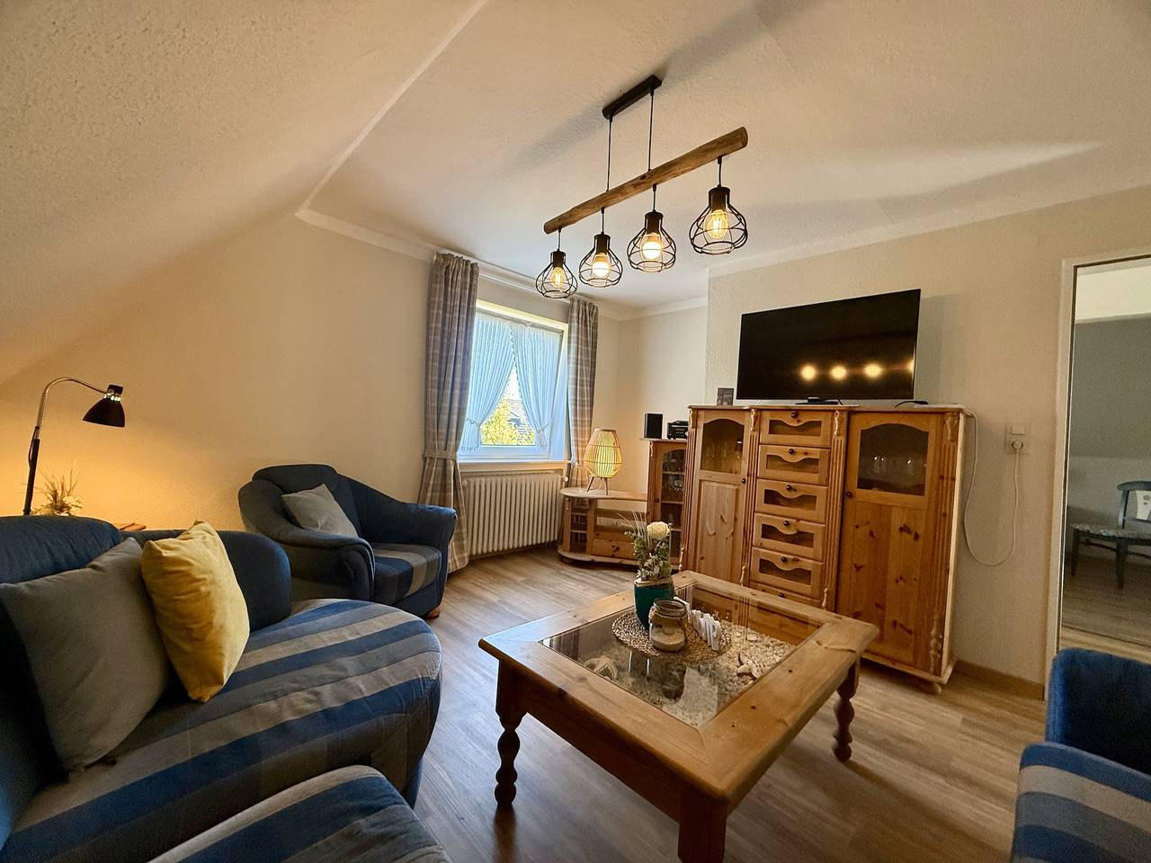 Esen "Huus Blinkfür" - Ferienwohnung 3 oben - 15362 in Neuharlingersiel, Landkreis Wittmund