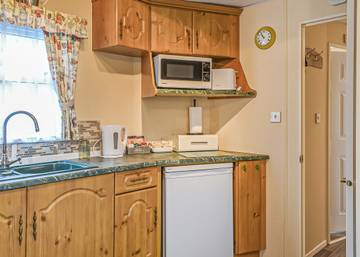 Caravan for 4 People in Dolgellau, Gwynedd, Photo 4