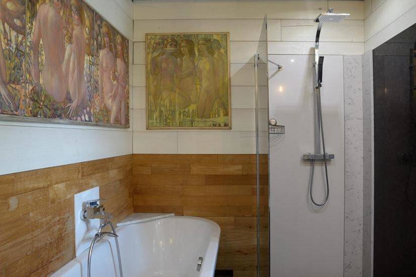 Two-Bedroom House in Mousterlin, Fouesnant