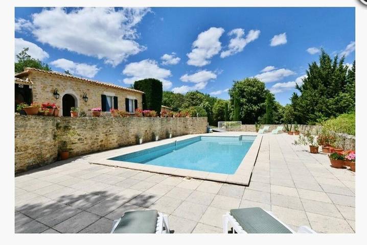 Location de vacances pour 13 personnes, avec terrasse et vue ainsi que jardin et piscine à Saint-André-d'Olérargues - 4