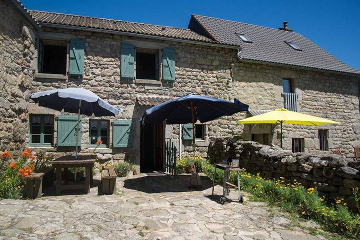 Le gîte des Jonquilles 6/8 personnes in Peyre-en-Aubrac, Région de Mende