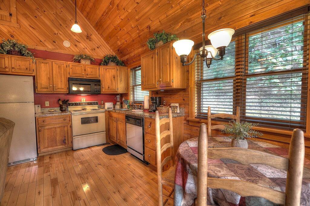 Buchen Sie für August und September und erhalten Sie 15% Rabatt auf 3 oder mehr Nächte! in Sevierville, Sevier County