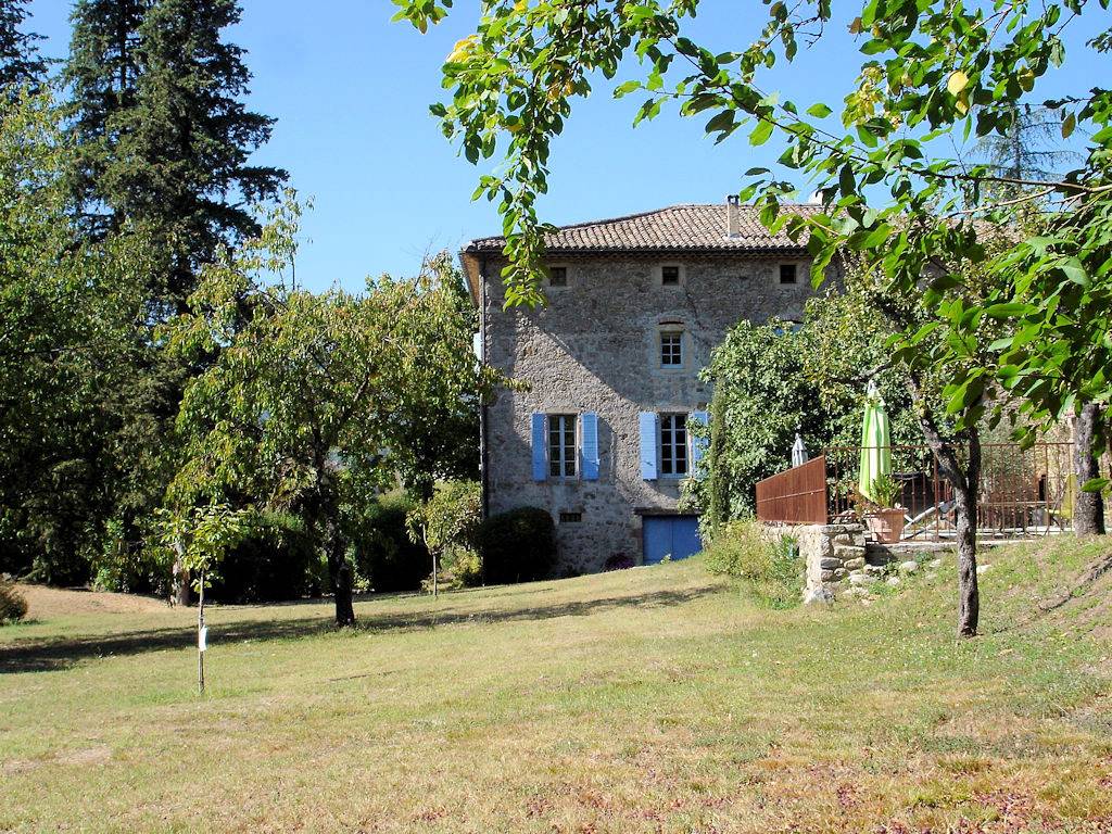 Chambres d'hôtes du Mas de La Grande Baraque - Chambre Tilleul in Lasalle, Parc national des Cévennes
