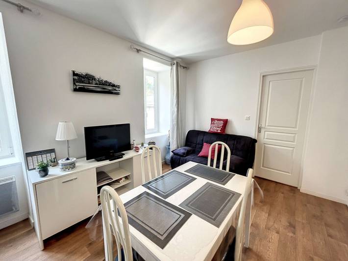 Apartamento entero, Apto acogedor con ascensor a 150m de la playa y casino, wifi gratis in Granville, Côte de la Déroute