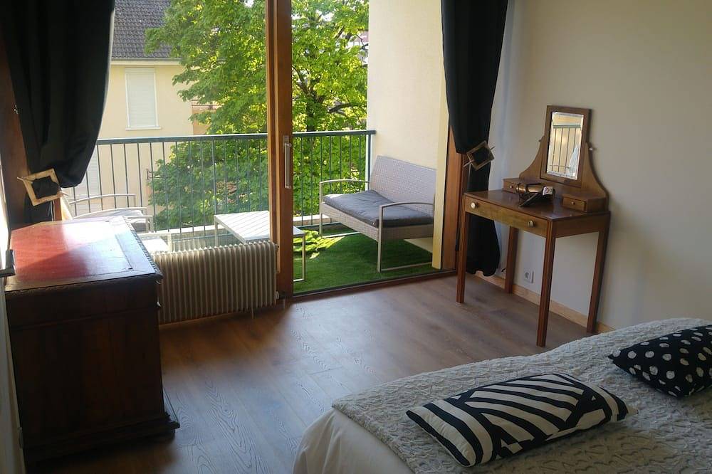 Entire apartment, Two rooms in Thonon les Bains in Thonon-les-Bains, Thonon-les-Bains region