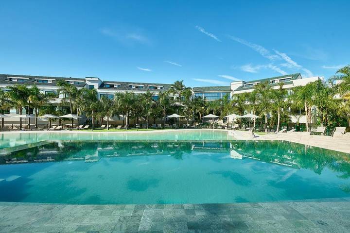 Apartamento para 4 personas, con Balcón y Terraza además de Jardín y Piscina en Bétera