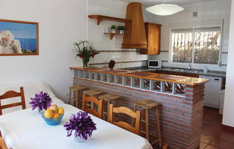 Apartamento con vistas al mar, aire acondicionado, piscina y terraza in Canillas de Albaida, Provincia de Málaga
