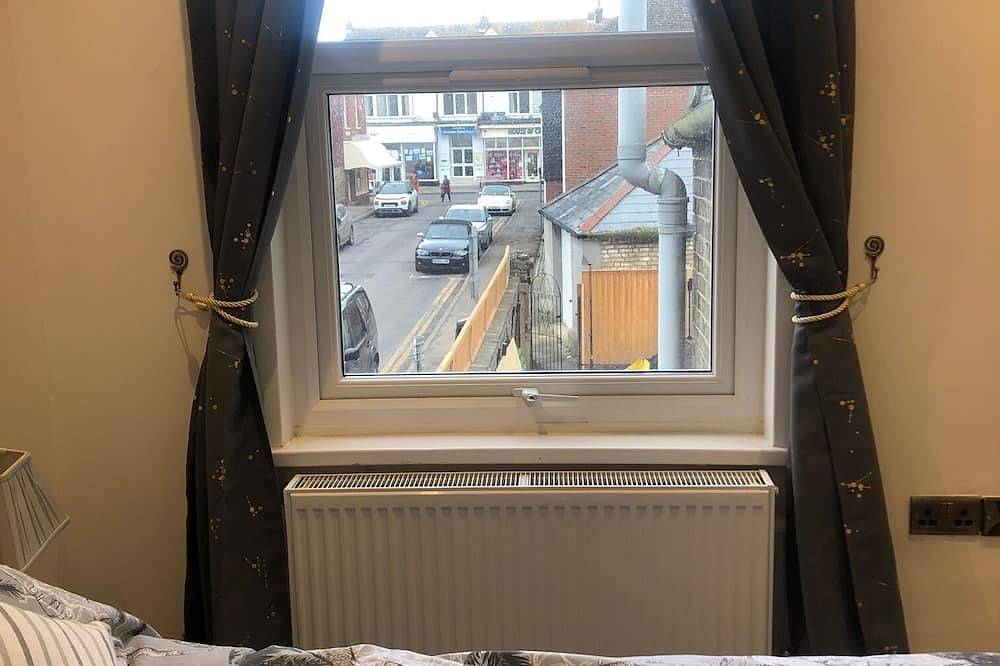 Two Bedroom House, Birchington, in Birchington, Kent
