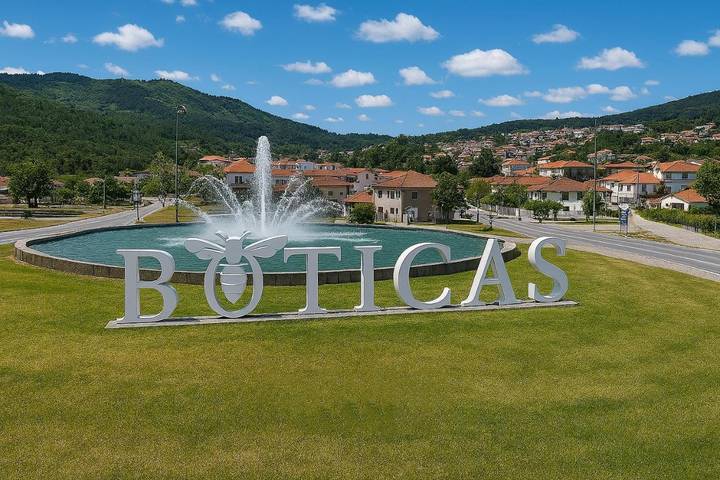 Location de vacances pour 6 personnes, avec vue et jardin dans Boticas - 4