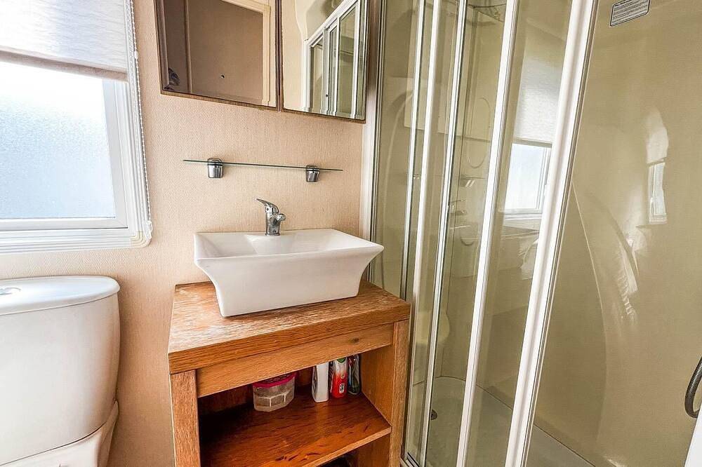 Great 6 berth caravan by the beach at California Cliffs in Scratby in California (Great Yarmouth), Great Yarmouth