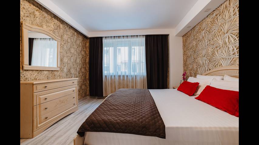 Gîte pour 6 personnes, avec vue et terrasse à Brașov - 4