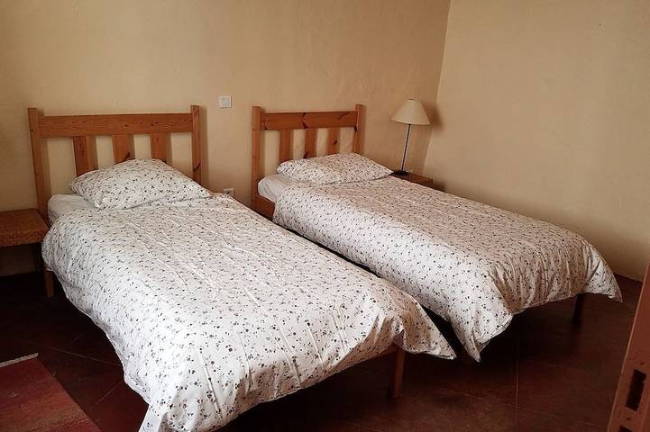 Location de vacances pour 8 personnes, avec terrasse dans Office De Tourisme De Sederon - 4