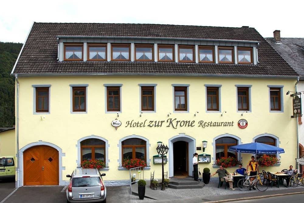 Hotel Zur Krone - Doppelzimmer Dusche/Wc in Birresborn, Vulkaneifel