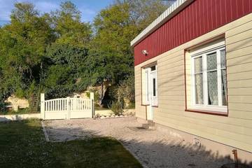 Location de vacances pour 5 personnes, avec jardin, animaux acceptés à Lignières-de-Touraine