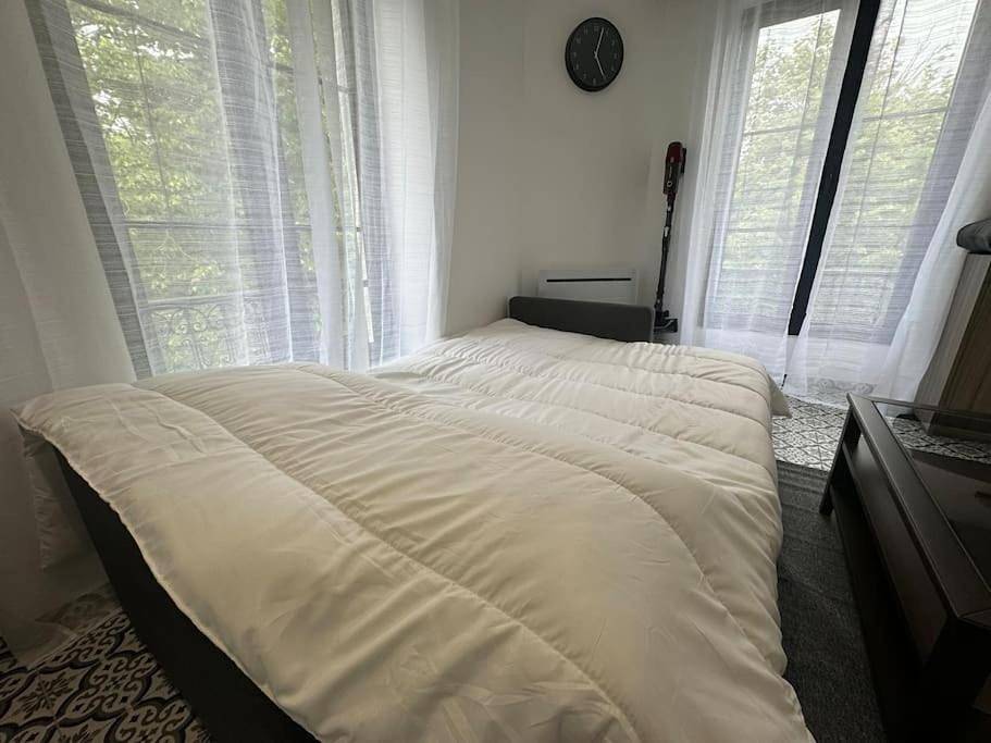 Appartement entier, One-Bedroom Apartment in Dammarie-les-Lys, Seine-et-Marne