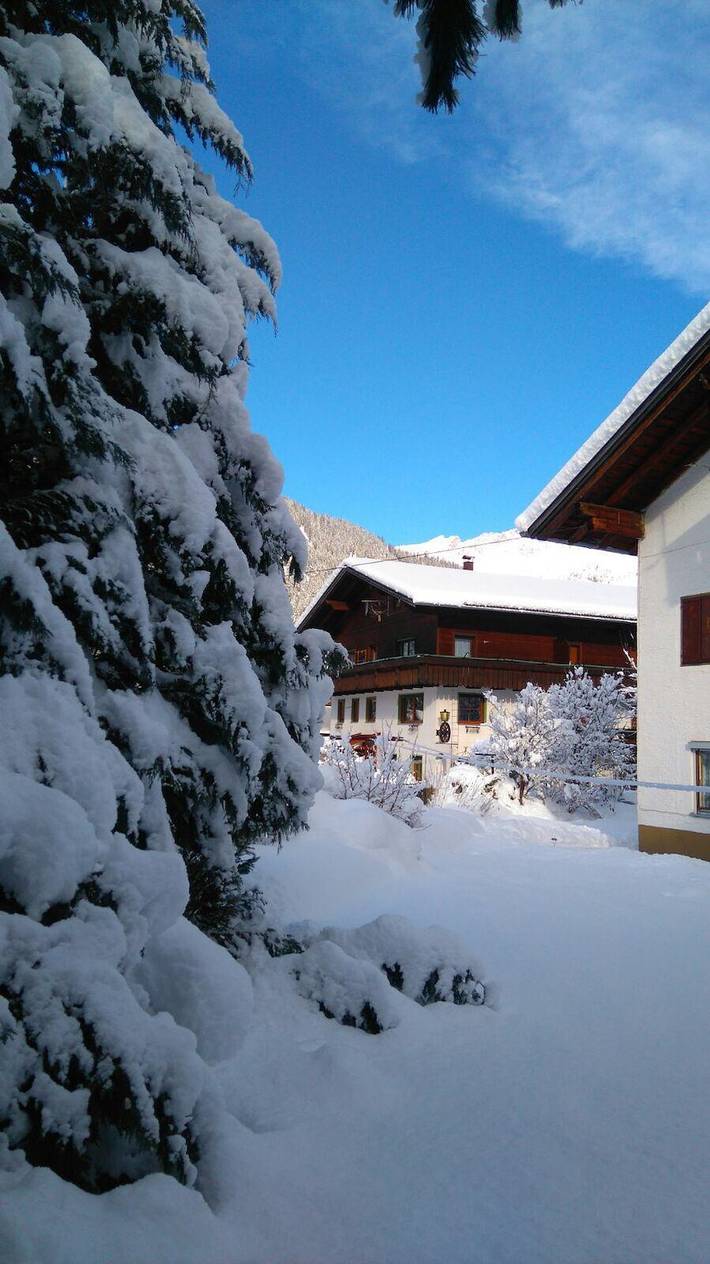 Pension pour 2 personnes, avec jardin et balcon, adapté aux familles à Bach - 2