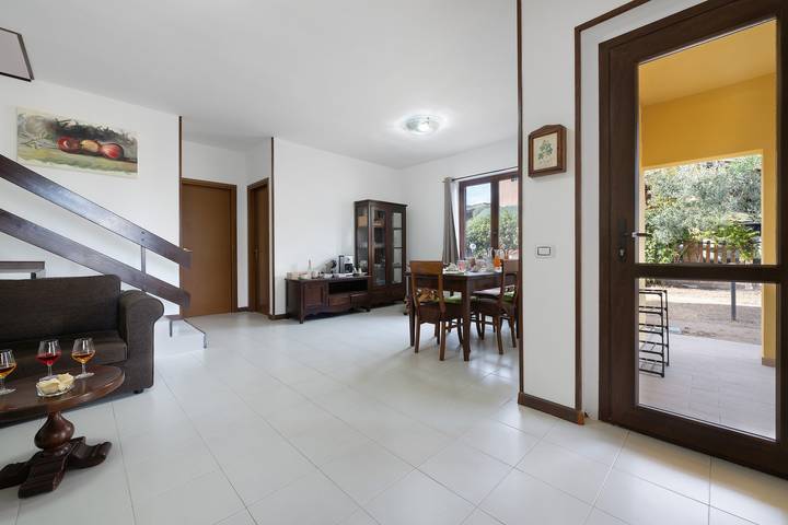 Bed and breakfast 'Casa Misè - Salvia Double Room' with Wi-Fi and air conditioning in Poggio dei Pini, Capoterra
