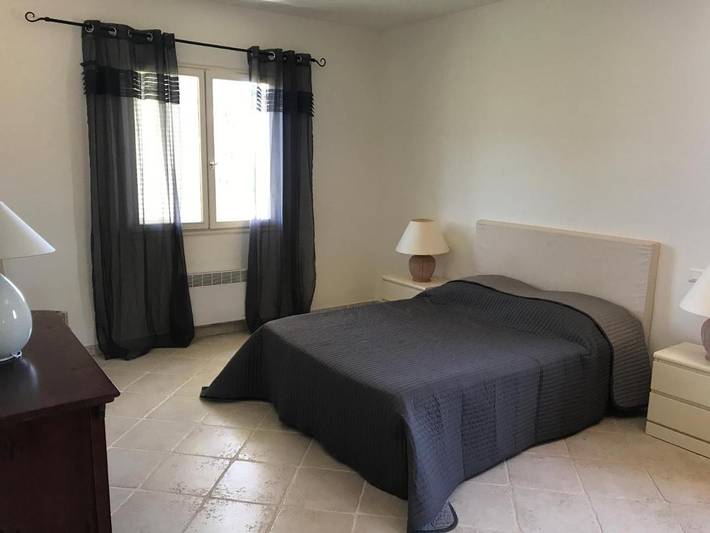 Location de vacances pour 8 personnes, avec vue et jardin dans Plage du Péro - 2