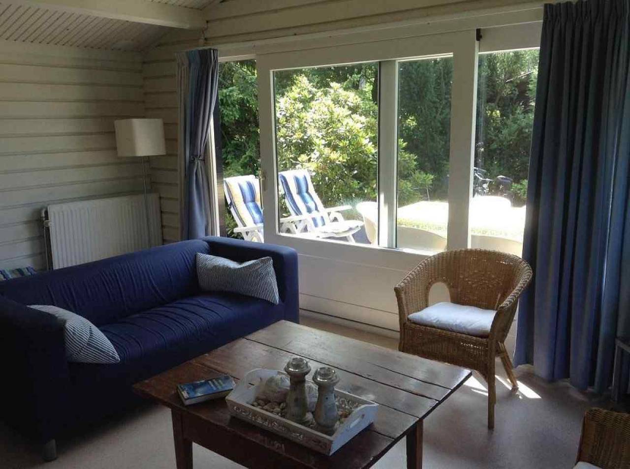 Atmosphärische 4 Personen-Ferienhaus auf einem ruhigen Park nur 2 km vom Meer entfernt. in Sint Maartensvlotbrug, Noord-Holland - Nordseeküste