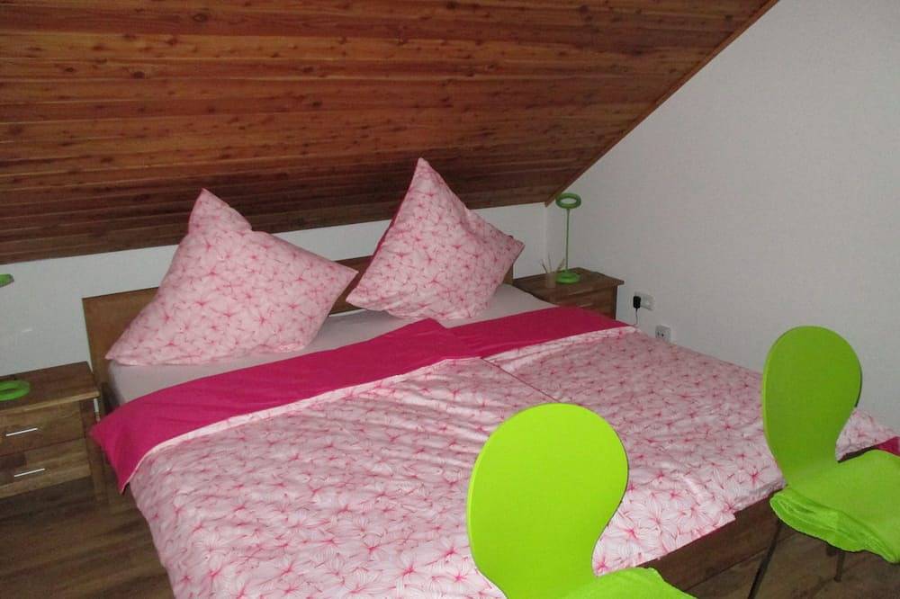 Ganze Wohnung, Gemütliche Ferienwohnung am Rande des Naturschutzgebietes Bacher Lay in Nisterau in Stockhausen-Illfurth, Westerwald