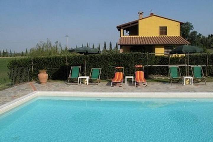 Appartamento vacanze per 6 persone, con giardino e piscina nonché balcone - 1