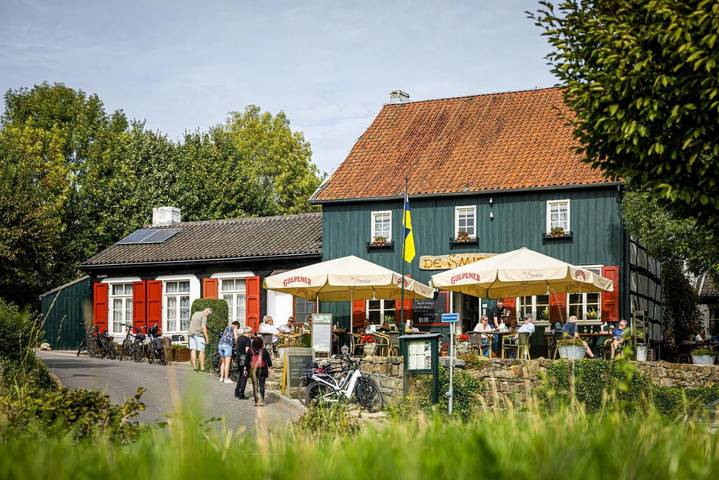 Hotel für 3 Personen, mit Terrasse und Garten