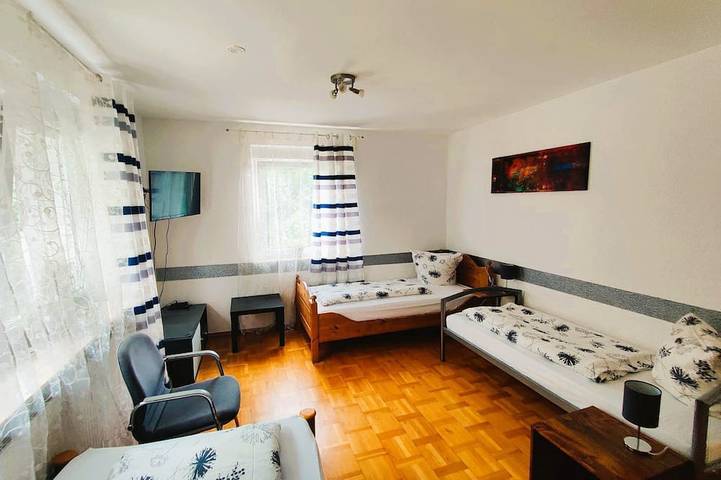 Ferienwohnung für 6 Personen, mit Garten in Laupheim - 2