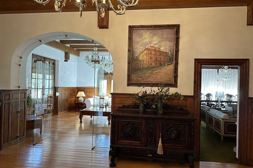 Explore Finca Espinal a retreat with pool and lush gardens. in Piélagos, Cantabrian Coast