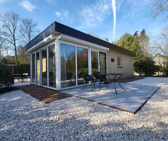 Vakantiehuis voor 5 personen, with sauna and whirlpool as well as tuin and terras in Appelscha