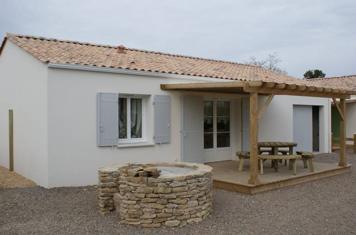Gîte pour 6 personnes, avec terrasse et jardin