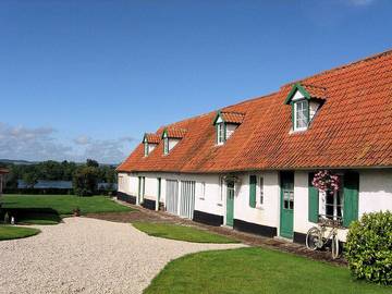 Chambre d’hôte pour 4 personnes, avec jardin et vue sur le lac à Ardres