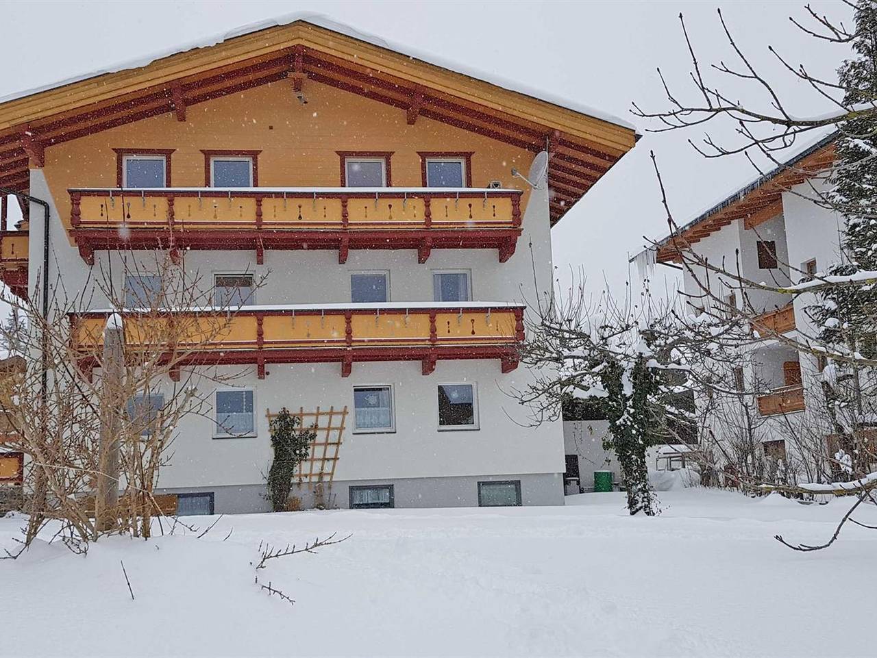 Ganze Ferienwohnung, Haus Waldfriede - Appartement Zwölferkopf in Pertisau, Eben am Achensee