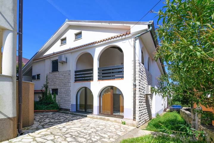 Ferienwohnung für 2 Personen, mit Balkon/Terrasse in Premantura
