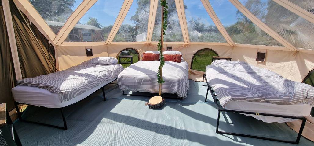 Tipi for 4 people, child-friendly - 1
