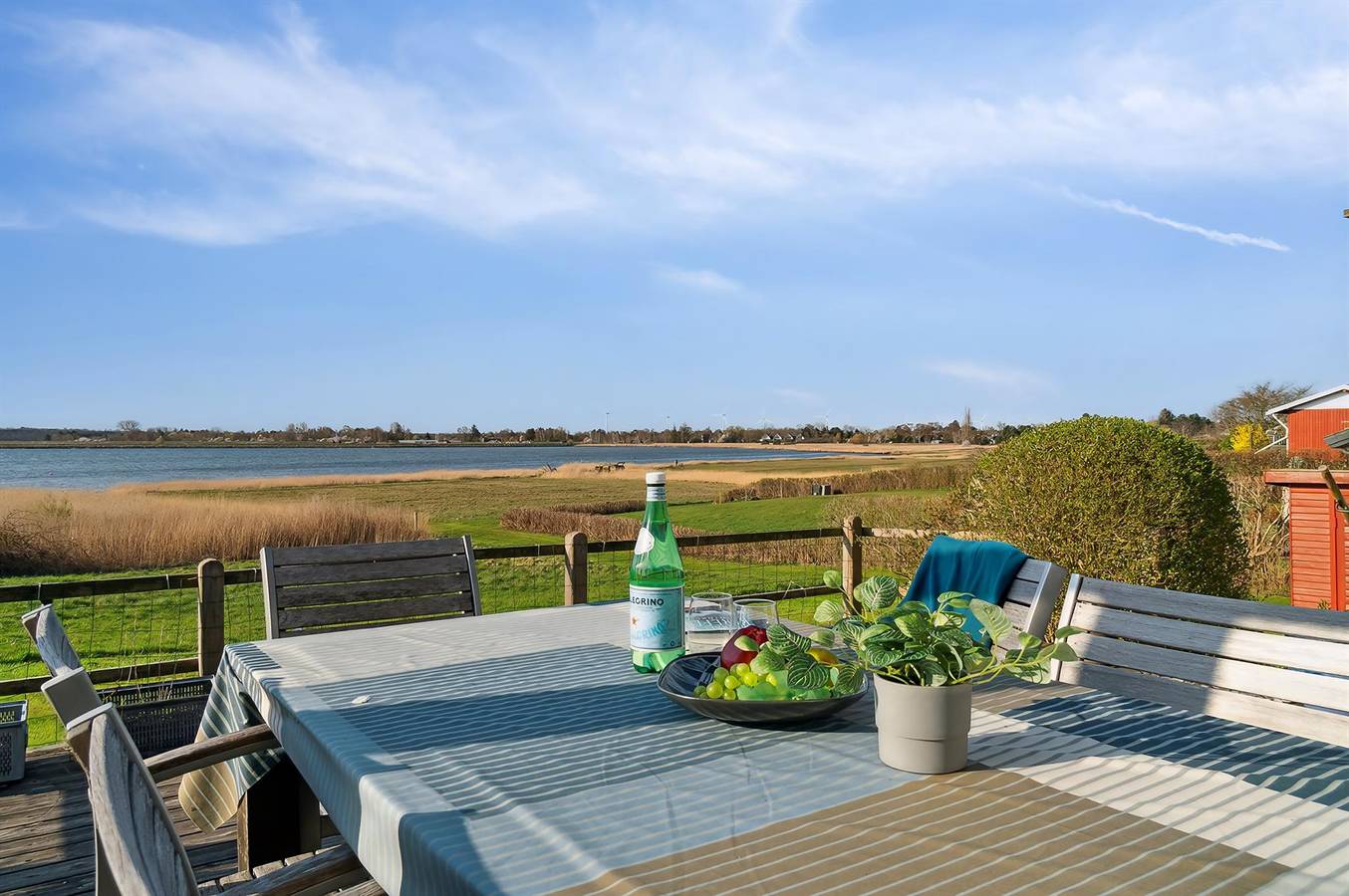 Stunning home in Grevinge w/ Wifi and 3 Bedrooms in Grevinge, Nordwestseeland
