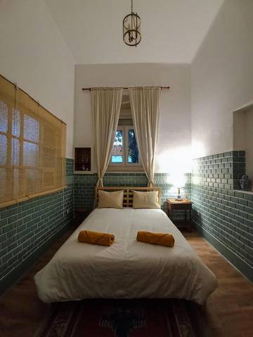 Gîte pour 2 personnes, avec jardin ainsi que piscine et vue à Montijo