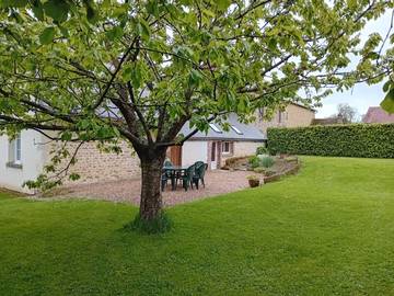Gîte pour 5 personnes, avec terrasse et jardin dans Orne