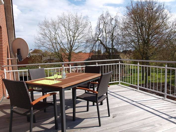 Haus Helgoland - Ferienwohnung Oberland in Grünendeich, Landkreis Stade