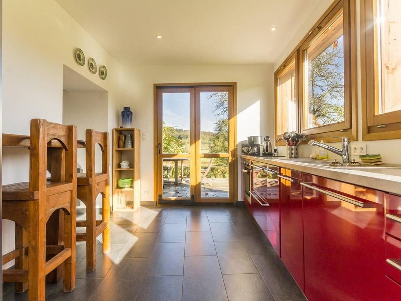 Renoviertes Stein-Holz-Haus, ruhig, nahe Chaumeçon-See, 2 Schlafzimmer, Wlan in Saint-Martin-du-Puy, Naturpark Morvan