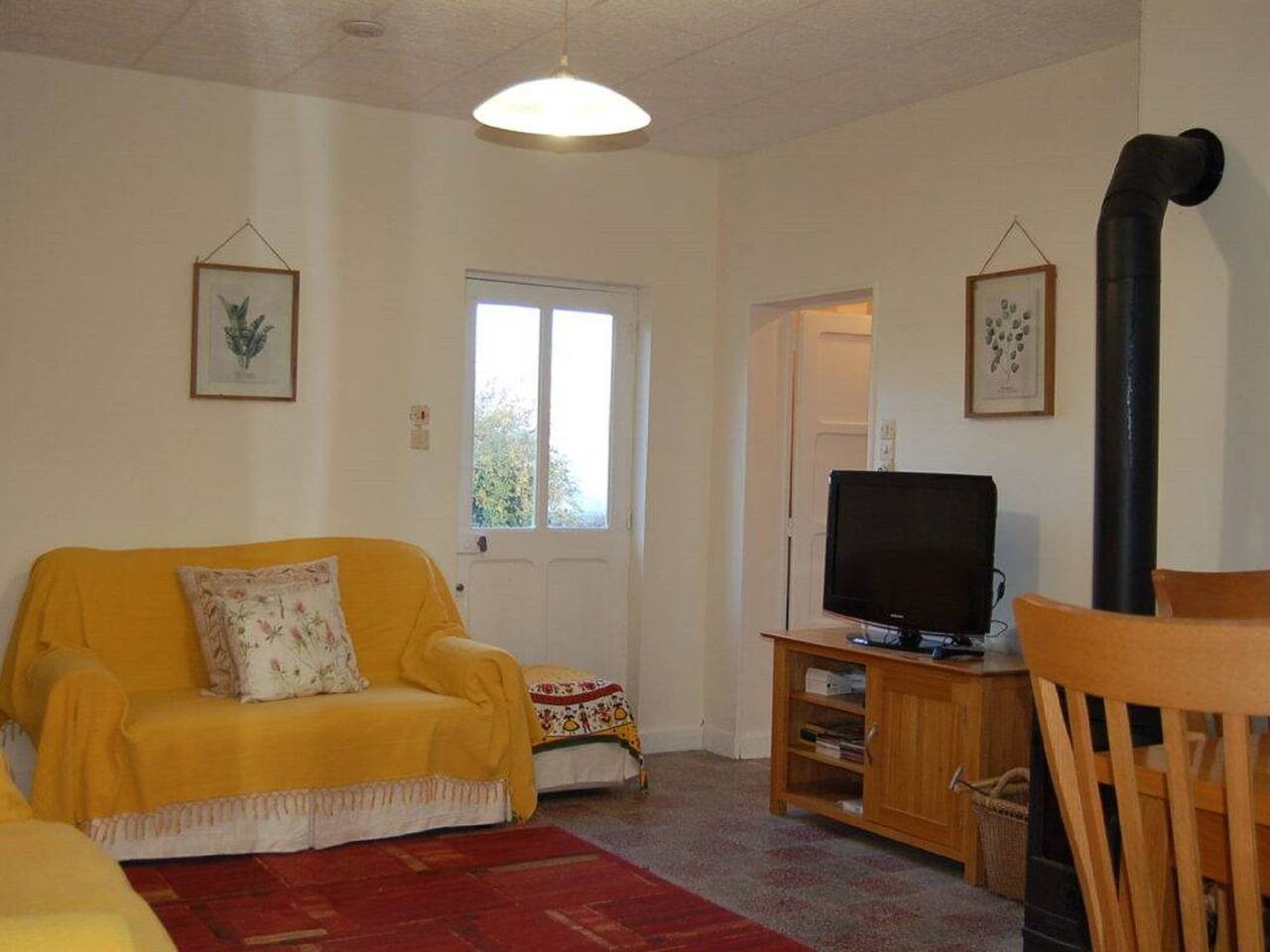 Casa en Francia cerca de senderos in Couleuvre, Allier (desambiguación)