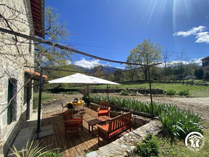 Gîte pour 5 personnes, avec jardin