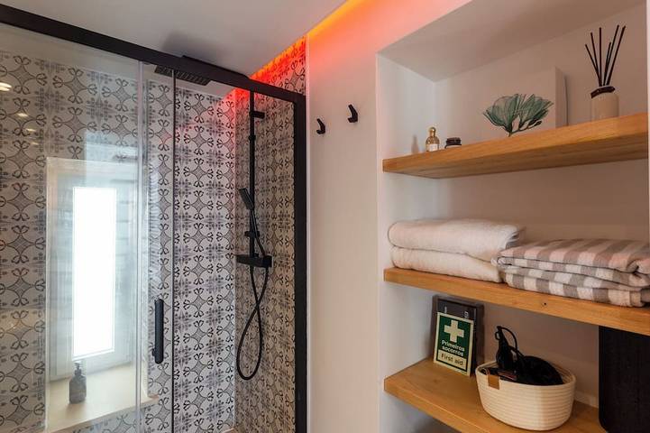 Tiny Beach House · 2min to Beach in Salema, Budens