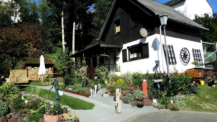 Ferienhaus für 3 Personen, mit Garten, mit Haustier in Eifel (Rheinland-Pfalz) - 2