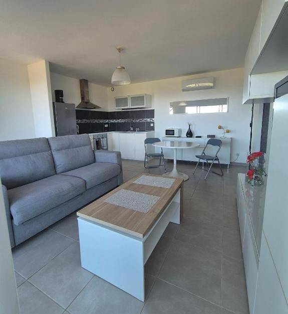 Gîte pour 4 personnes, avec Terrasse et Vue à Canale-di-Verde - 2