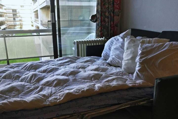 Appartement entier, Studio vue sur mer avec piscine interieure. in La Panne, Côte belge