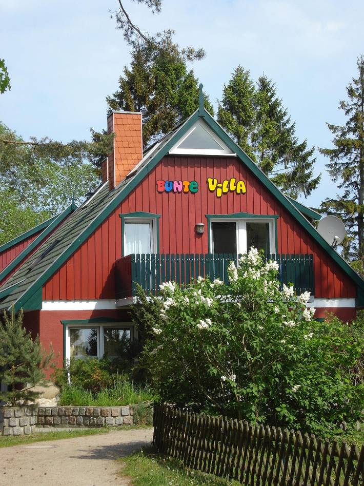 Ferienwohnung für 2 Personen, mit Terrasse und Pool sowie Garten und Sauna in Prerow