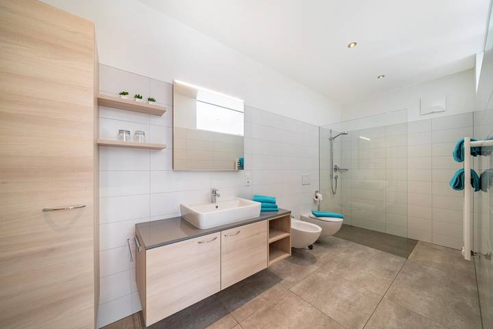 Ganze Wohnung, Ferienwohnung "Weinreichhof Marie & Max" mit Bergblick, privater Terrasse und Wlan in Kastelbell, Kastelbell-Tschars