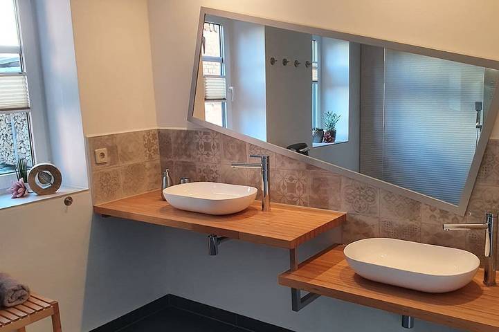 Gîte pour 6 personnes, avec jardin à Klingenthal - 4