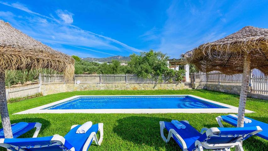 Chalet para 8 personas, con jacuzzi, Se admiten mascotas en Antequera - 2