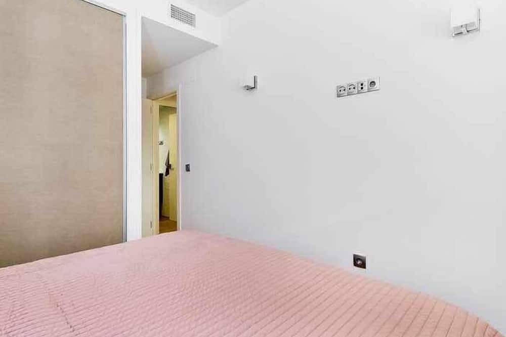 Entire apartment, Villa Amalia 31 - Ground floor with pool views in Mar Azul Torrevieja, Torrevieja